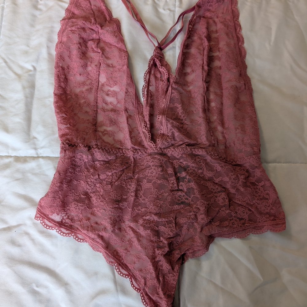 Victoria's Secret Lace V-Neck Rose Chemise